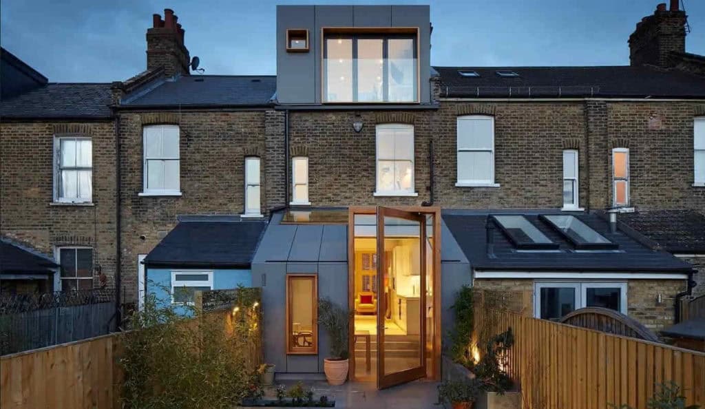 Can you convert conservatory into extension ? Steps to Avoid Legal Hurdles 3 What Hidden Party Wall Challenges Can Arise During a Loft Conversion Newport Pagnell?